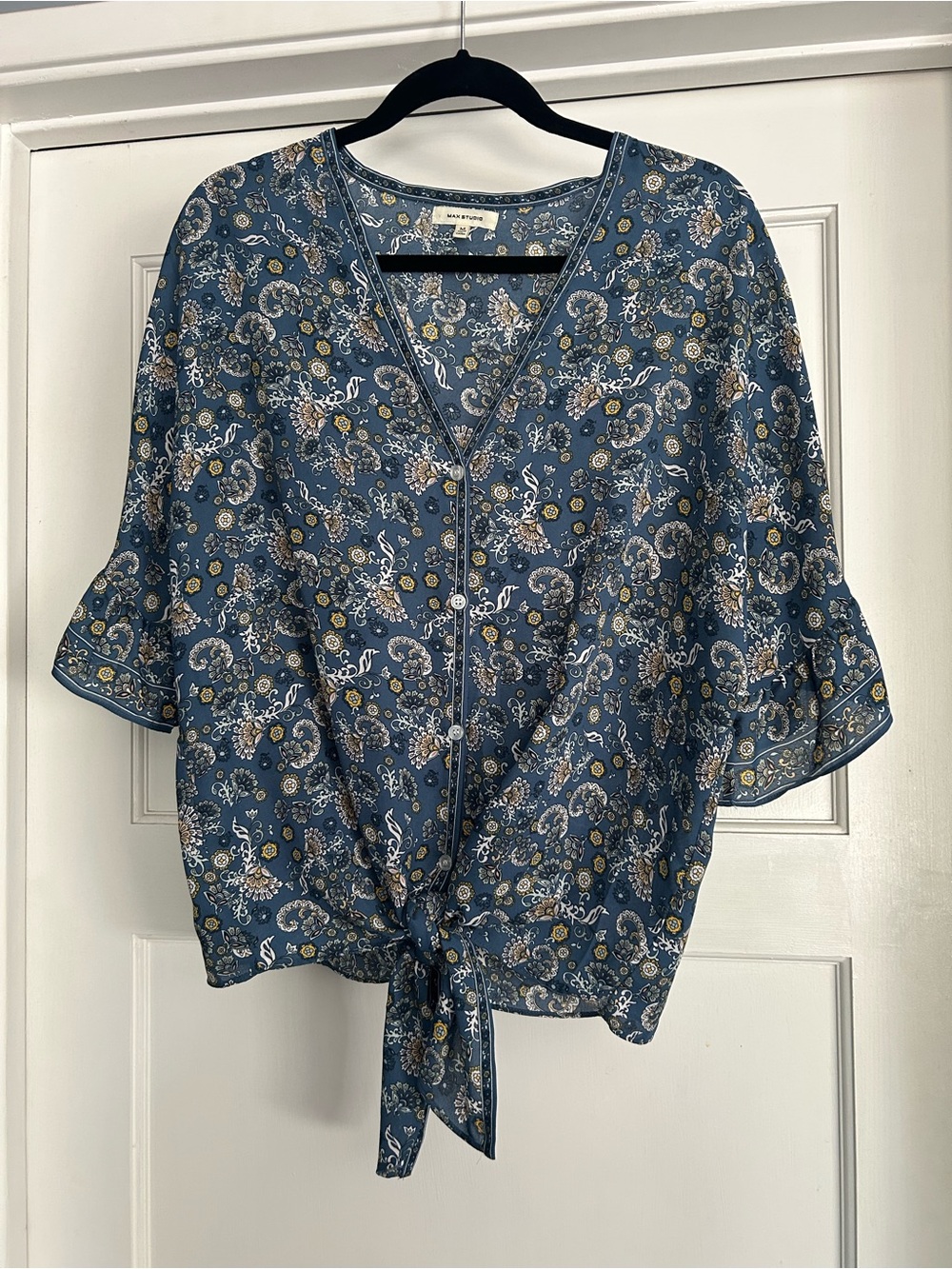 Max Studio Blue Paisley Tie-Front Blouse Size Medium